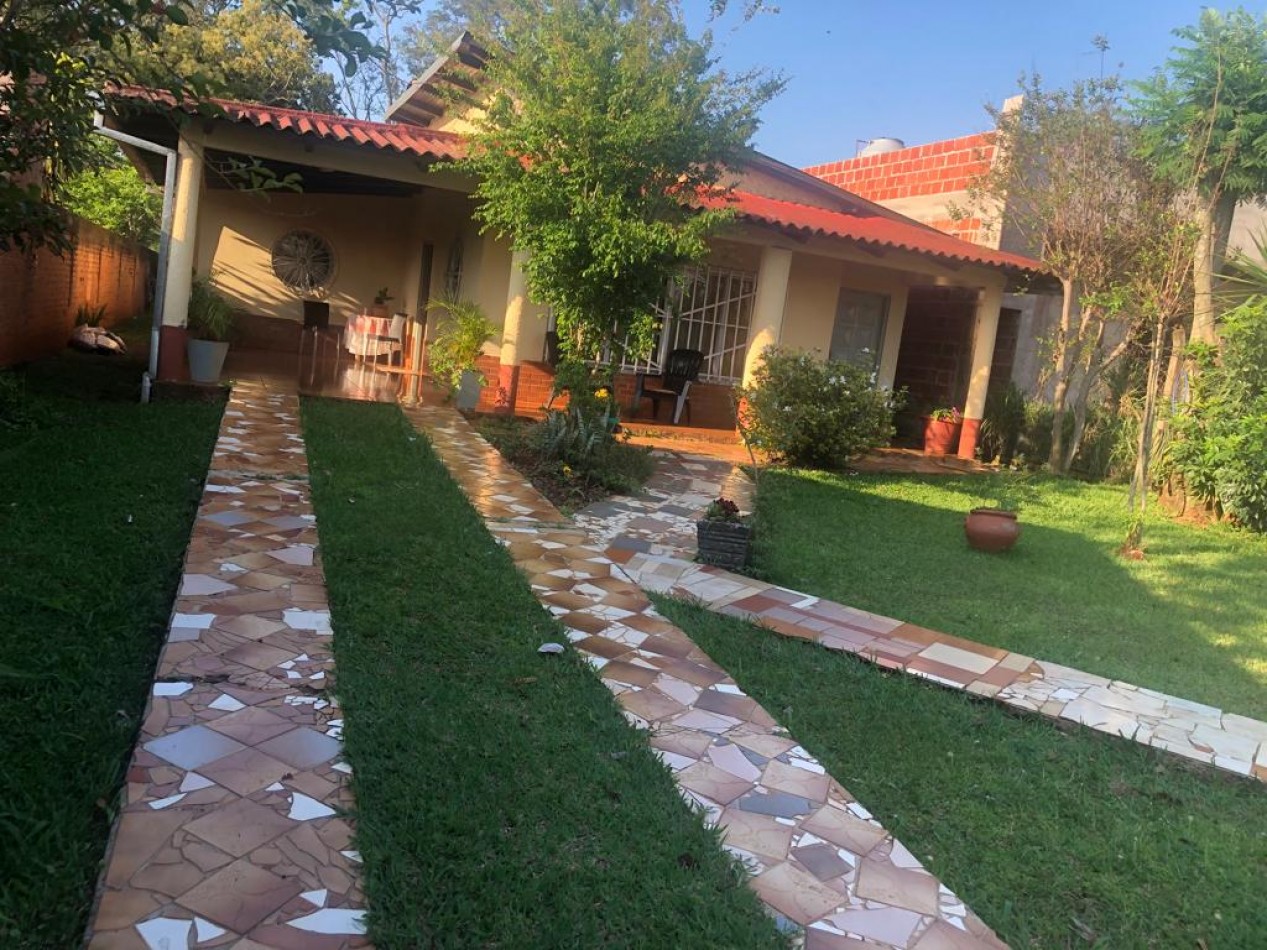 VENDO CASA EN ARISTOBULO DEL VALLE TRES DORMITORIOS