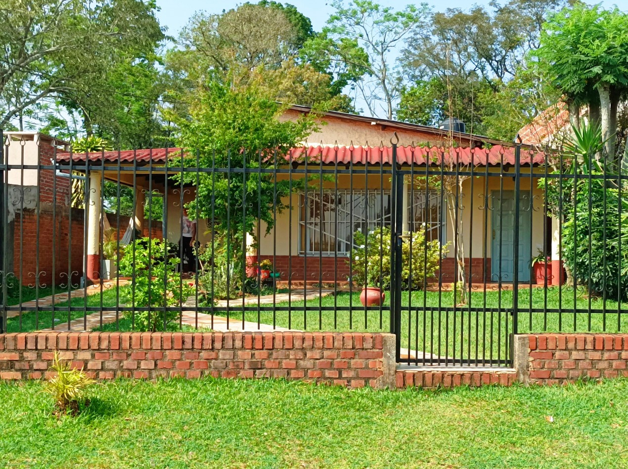 VENDO CASA EN ARISTOBULO DEL VALLE TRES DORMITORIOS