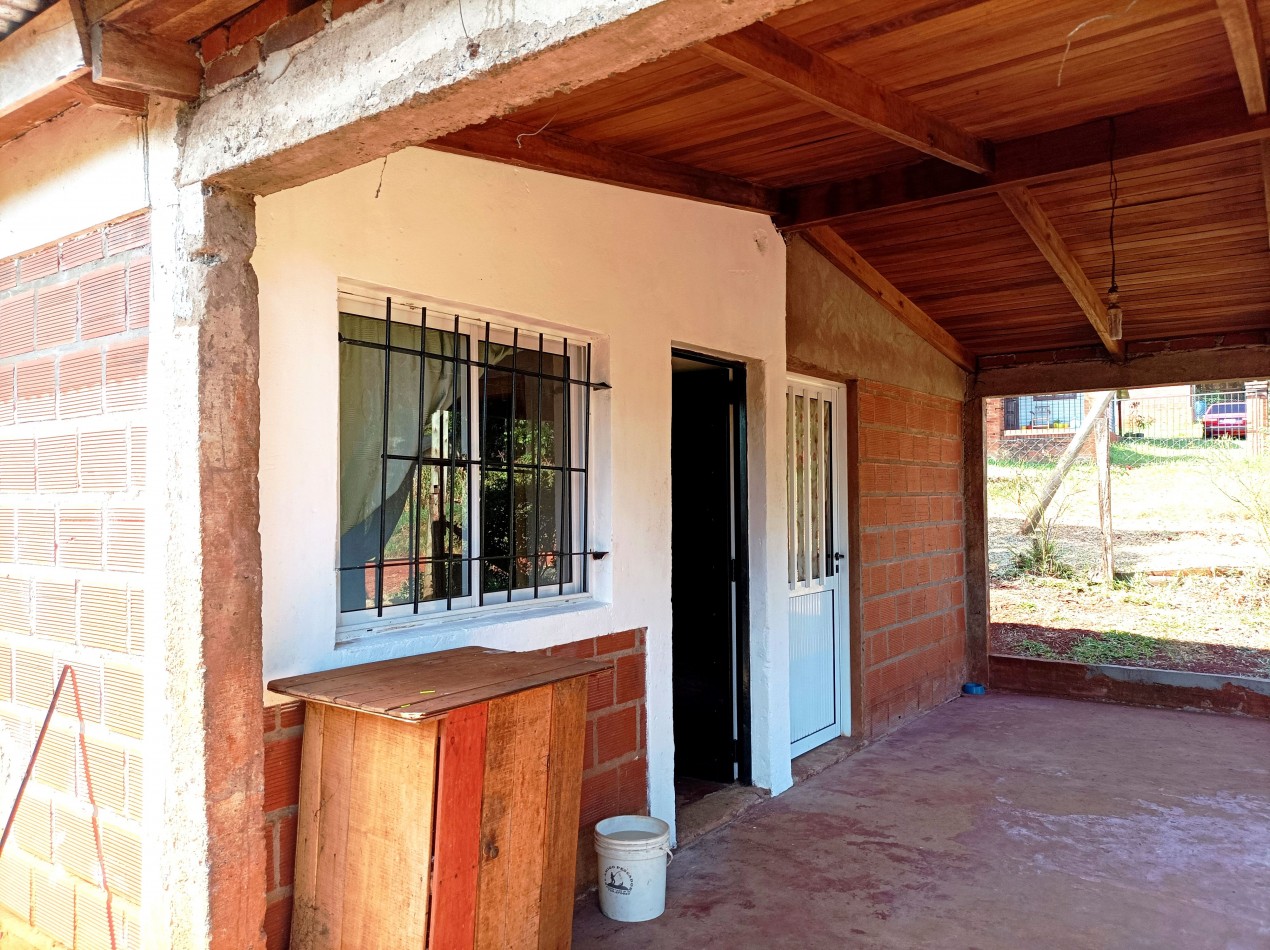 Casa en alquiler dos dormitorios cerca YPF del 200