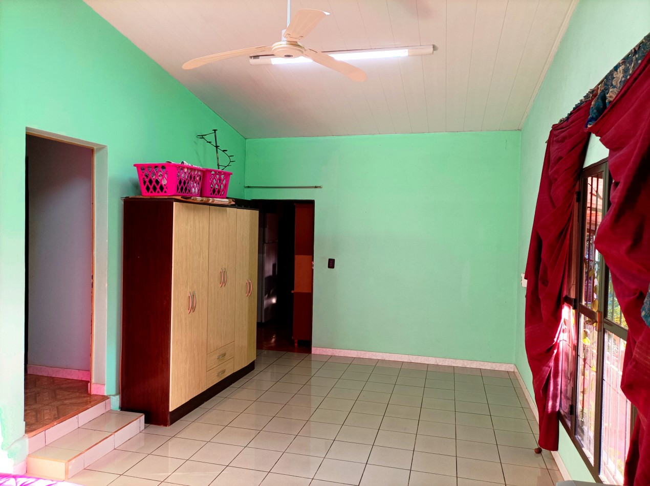 Casa en venta cerca del Salon Parroquial