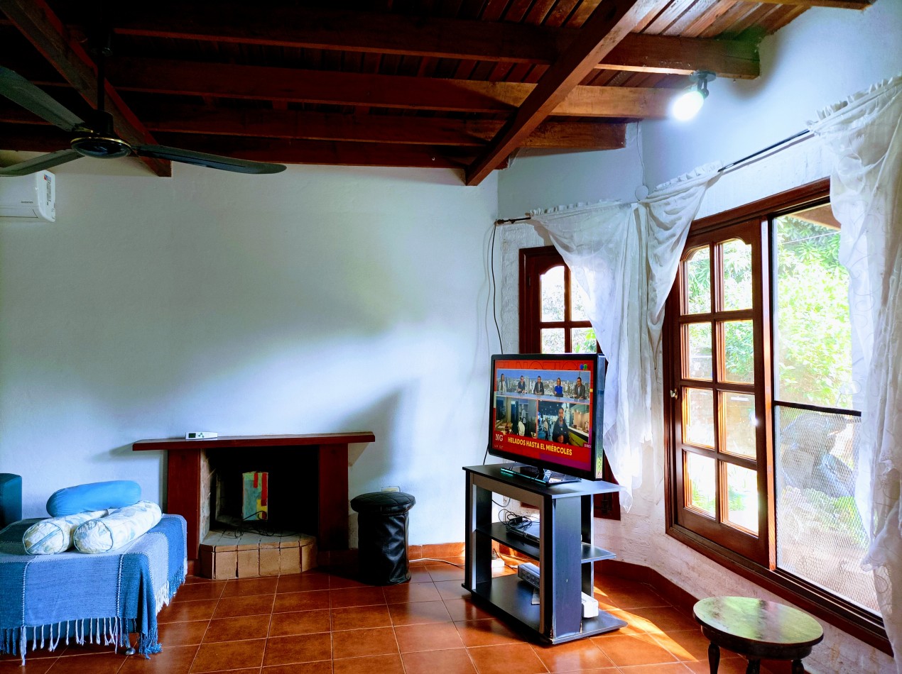 Casa en Venta Jardin America cerca de Plaza Colon con piscina y jacuzzi