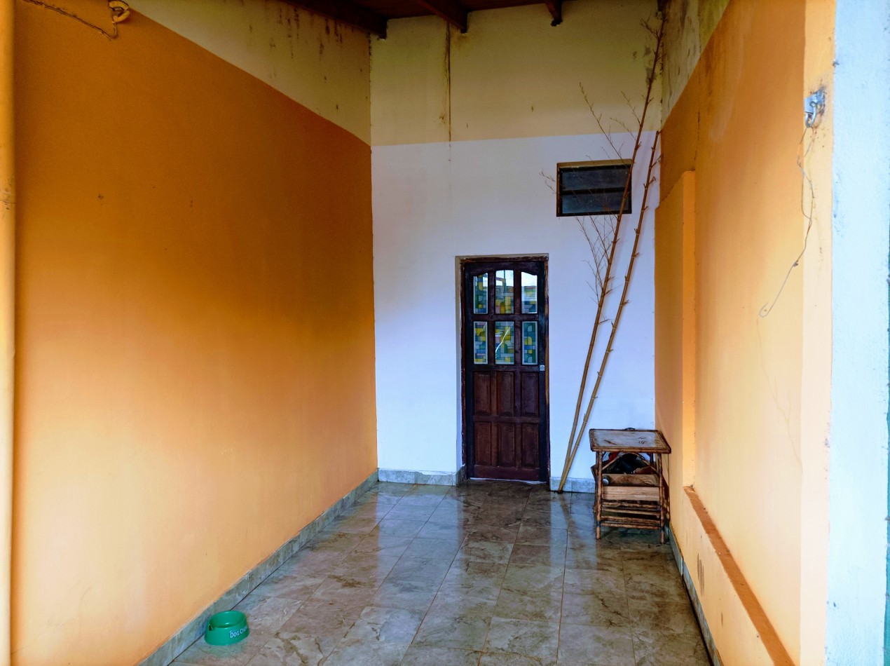 Casa en Venta en Jardin America Barrio 100 viv. Los Lapachos