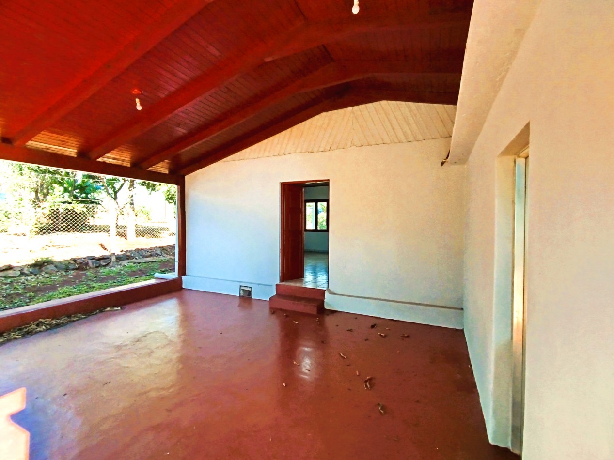 Casa en alquiler 6 ambientes cerca de Muebleria Kubizen