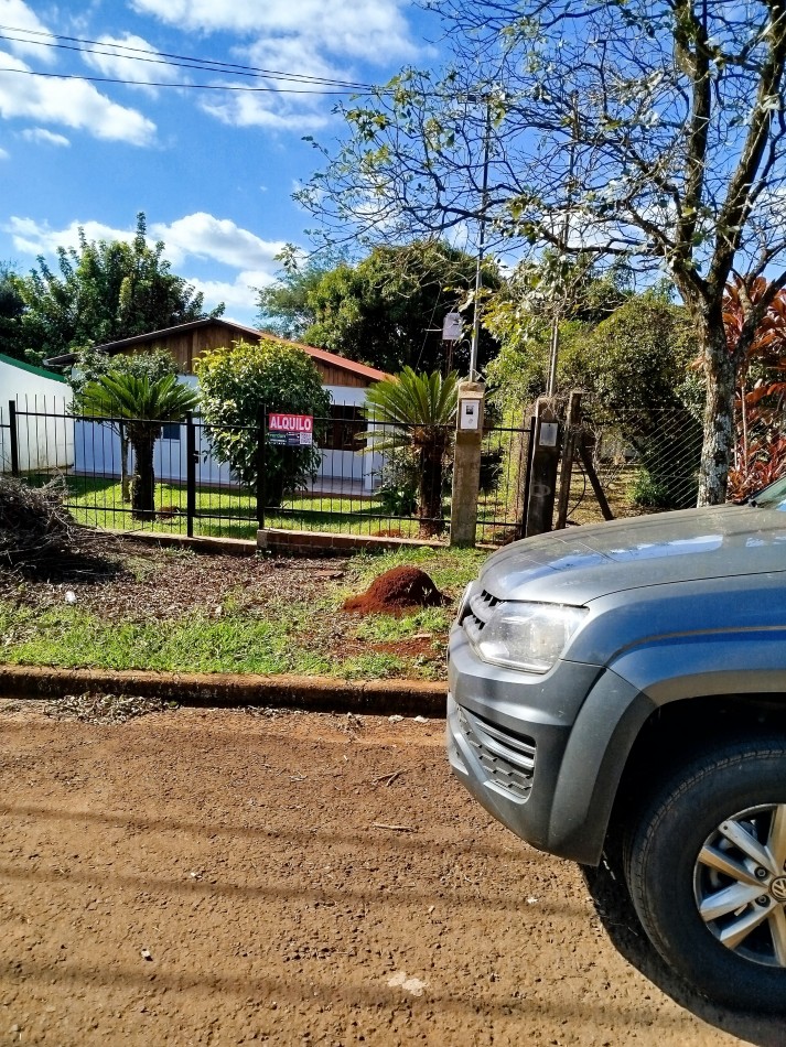 Casa en alquiler 6 ambientes cerca de Muebleria Kubizen