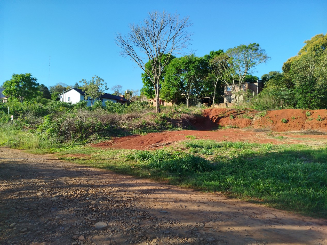 Terreno en venta en el centro de Aristobulo del Valle