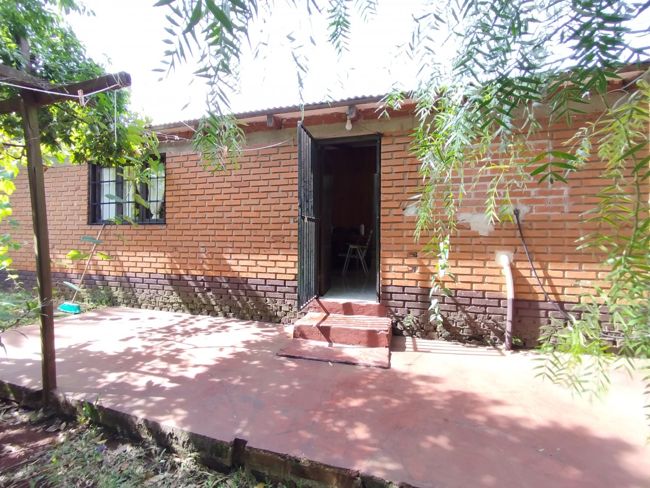 Casa grande en venta cerca de escuela de Comercio Barrio Norte esquina