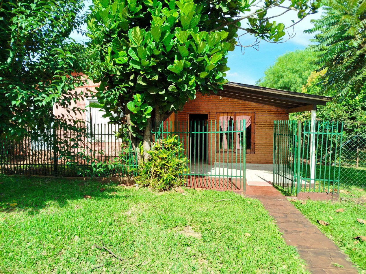 Casa grande en venta cerca de escuela de Comercio Barrio Norte esquina