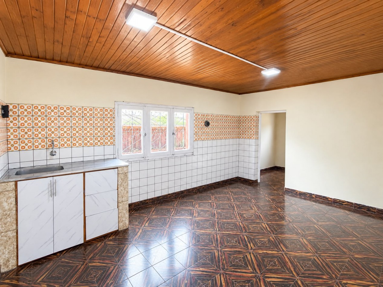 Casa de dos habitaciones sobre Avenida San Martin