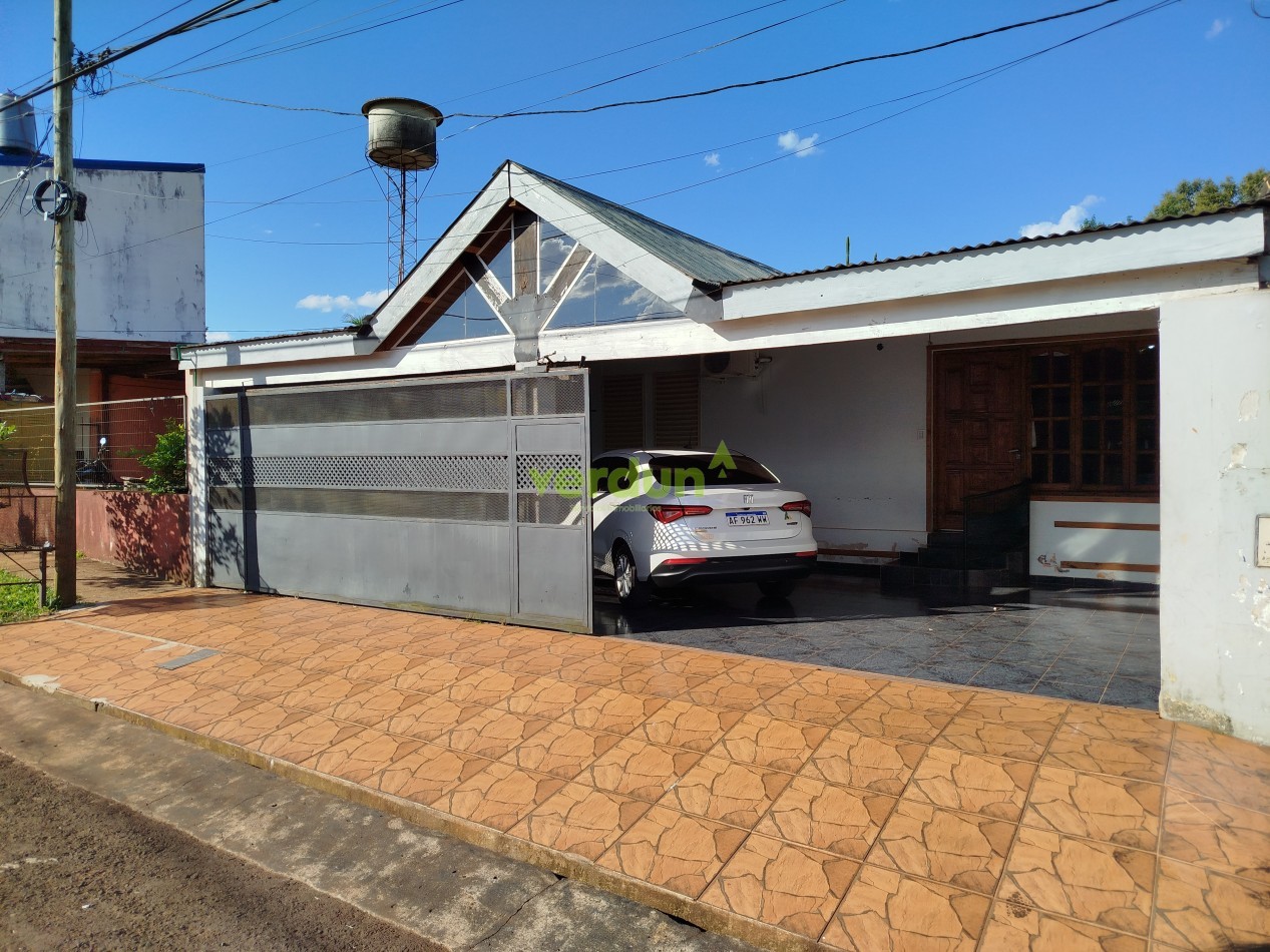 Casa en venta centro de Aristobulo del Valle