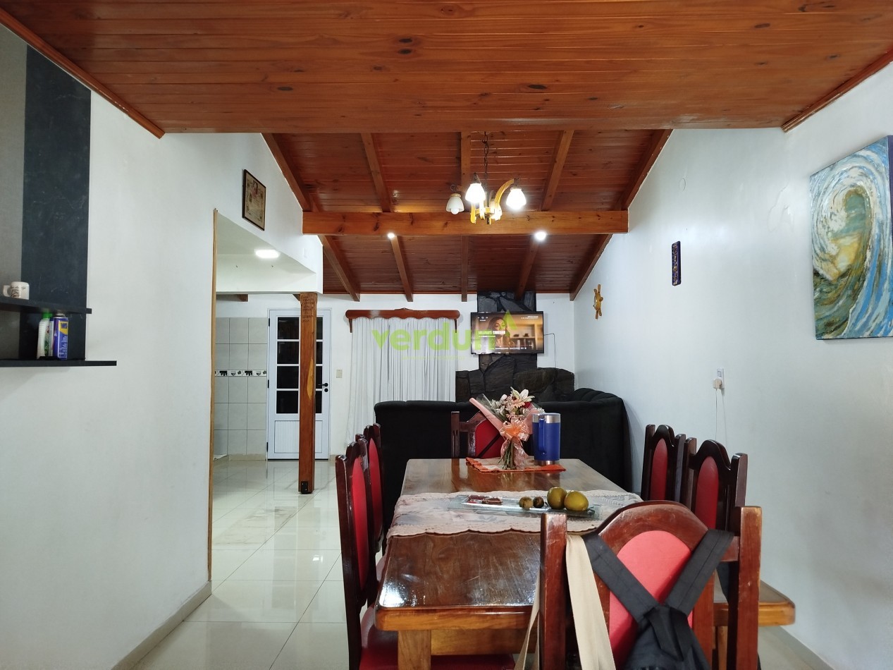 Casa en venta centro de Aristobulo del Valle