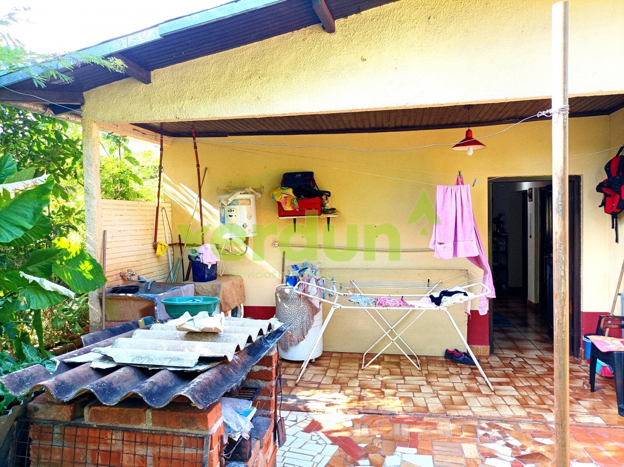 VENDO CASA EN ARISTOBULO DEL VALLE TRES DORMITORIOS