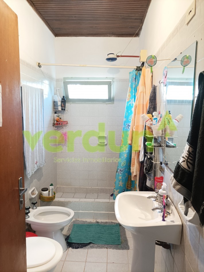 VENDO CASA EN ARISTOBULO DEL VALLE TRES DORMITORIOS